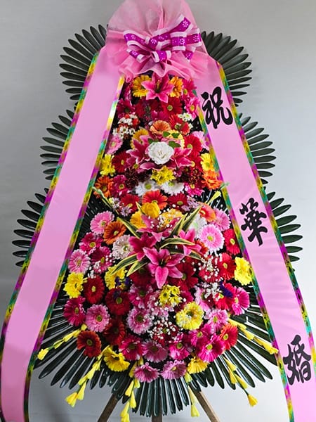 KU컨벤션웨딩홀 가장 인기있는 3단화환 기본형